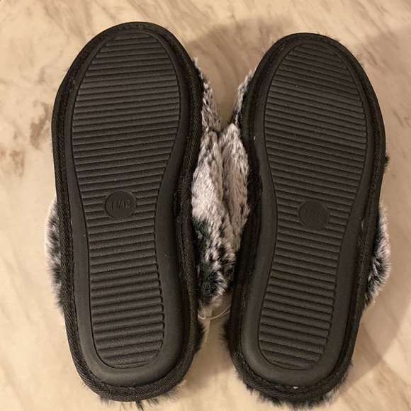 Women’s fur warm indoor flats XL(11/12), upper textile lining and sock: outsole - Picture 6 of 8